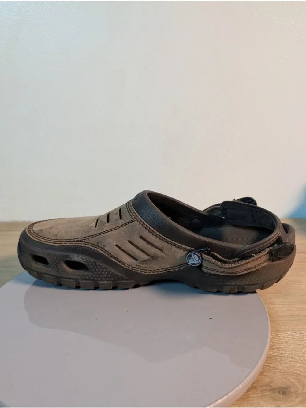CROCS bottom tread